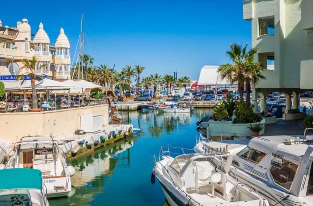 Апартаменты Puerto Marina Бенальмадена Экстерьер фото